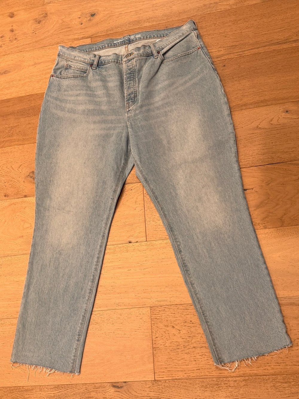 EUC size 16 High-Rise slouchy straight Old Navy Light Wash Women’s Jeans